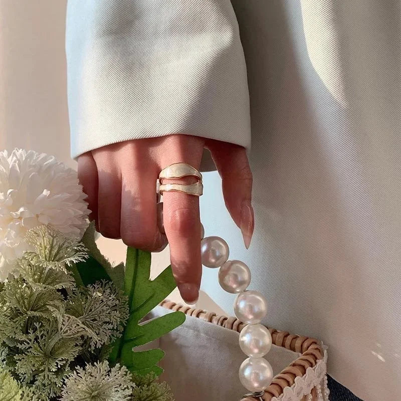 Vintage White Enamel Metal Irregular Geometric Adjustable Ring -